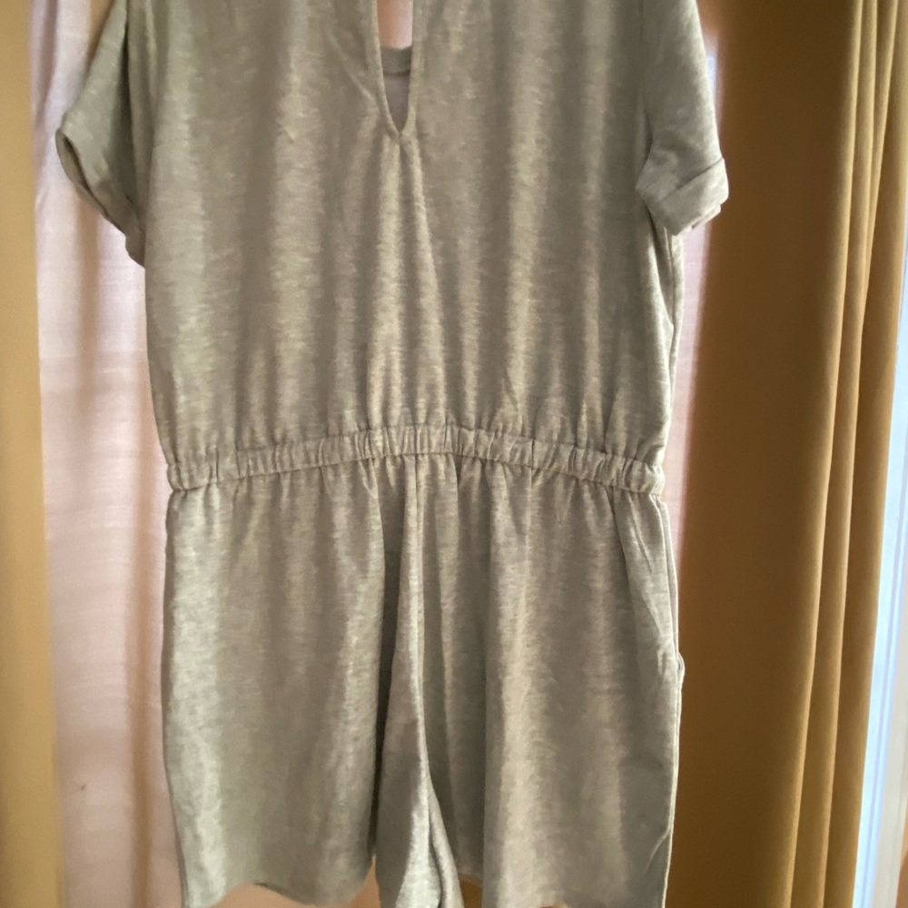 Casual Olive Green Romper